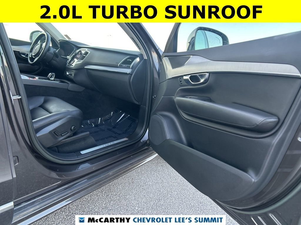 Used 2023 Volvo XC90 B5 Core image 38
