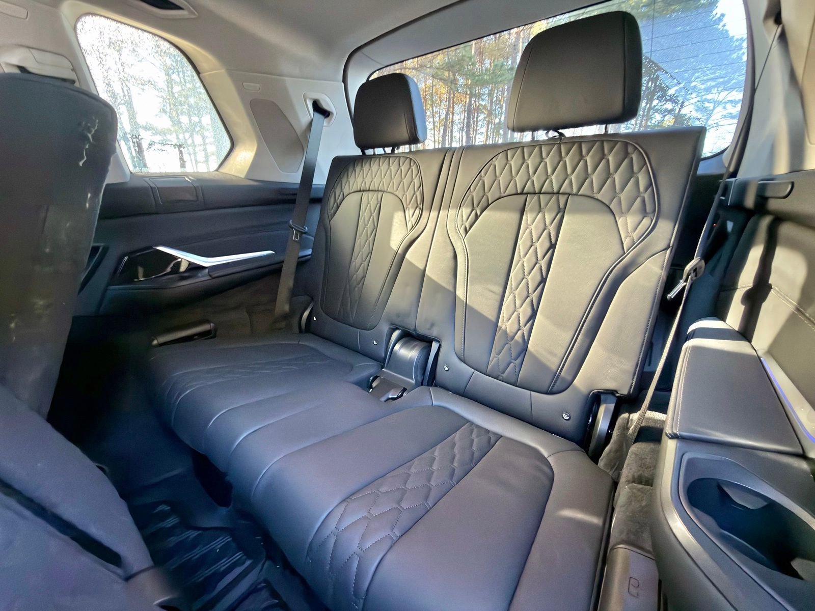 Certified 2024 BMW X7 xDrive40i w/ Executive Package image 17