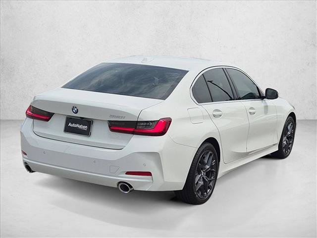 Used 2025 BMW 330i Sedan w/ M Sport Package RWD image 2