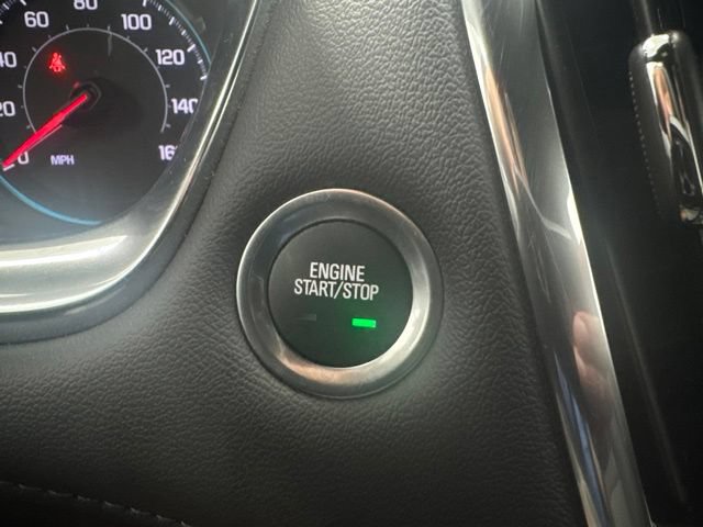 Used 2023 Chevrolet Traverse LT FWD image 14
