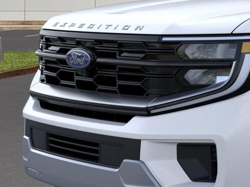 New 2025 Ford Expedition Max Platinum w/ Platinum Ultimate Package AWD/4WD image 17