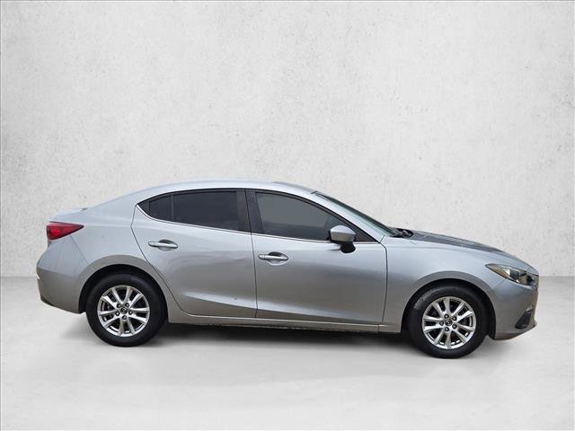 Used 2016 MAZDA MAZDA3 i Sport w/ Preferred Equipment Package FWD image 4