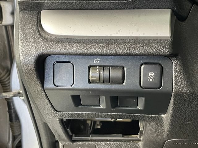 Used 2014 Subaru Crosstrek Touring AWD/4WD image 14