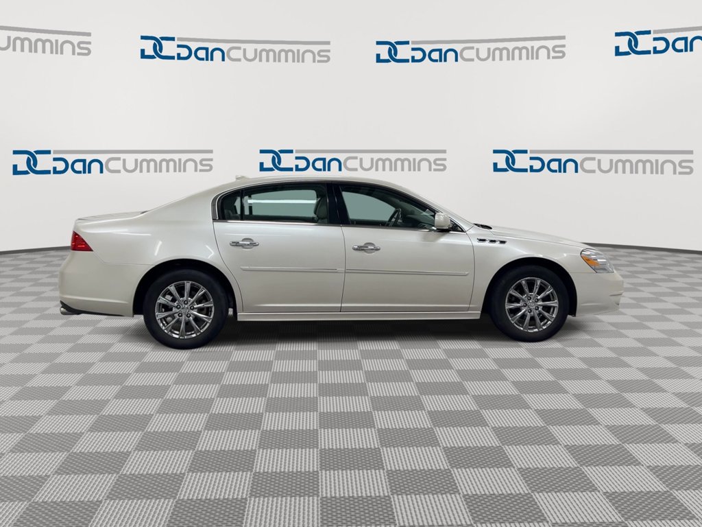 Used 2011 Buick Lucerne CXL FWD image 9