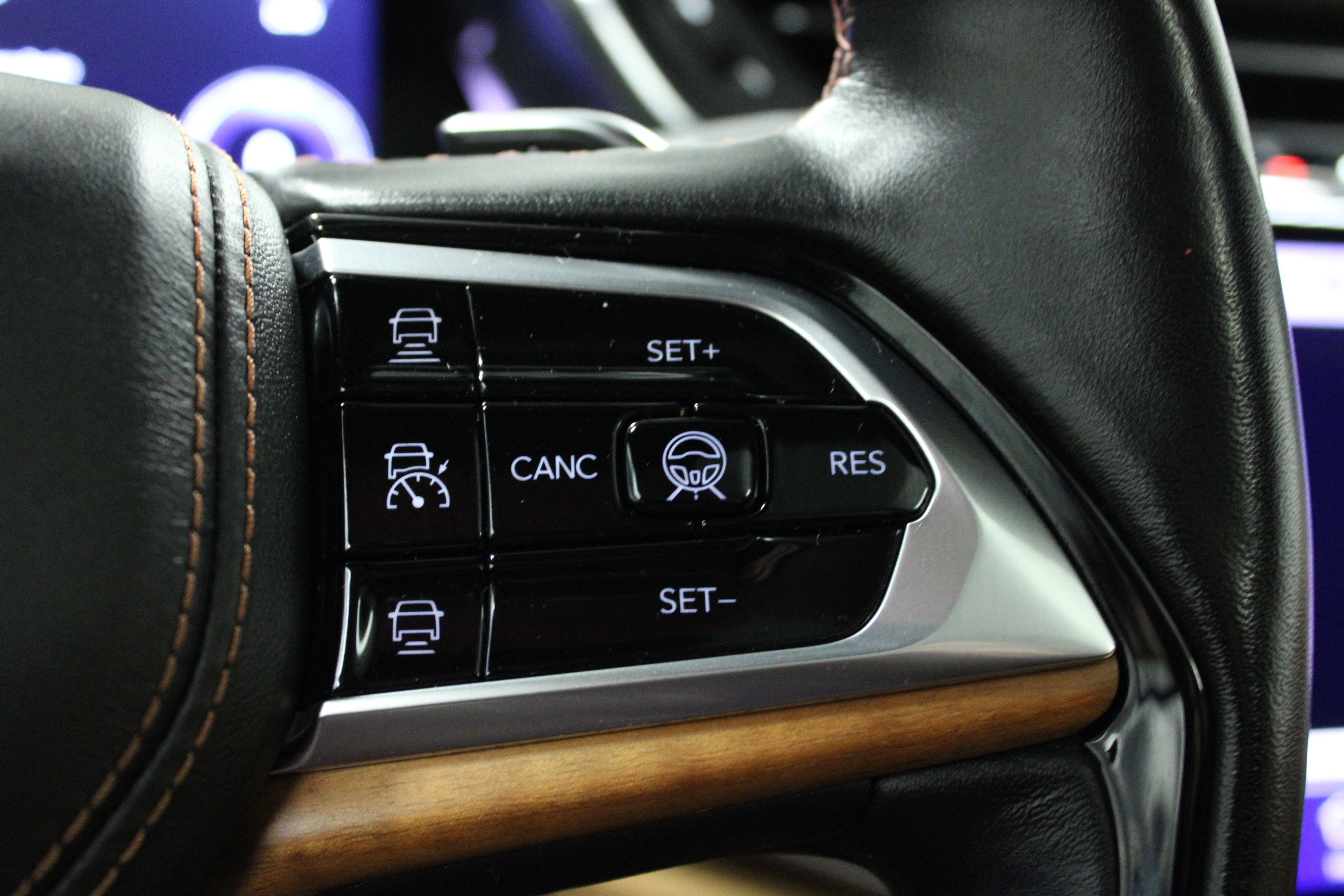 Used 2021 Jeep Grand Cherokee L Summit image 22