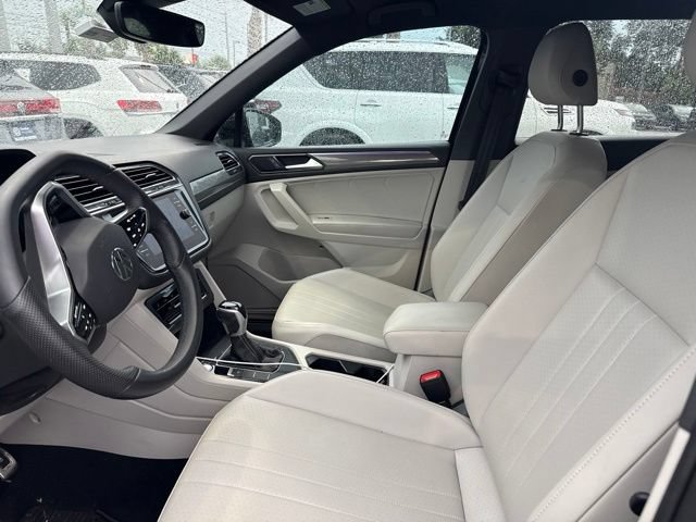 Used 2022 Volkswagen Tiguan SE R-Line FWD image 15