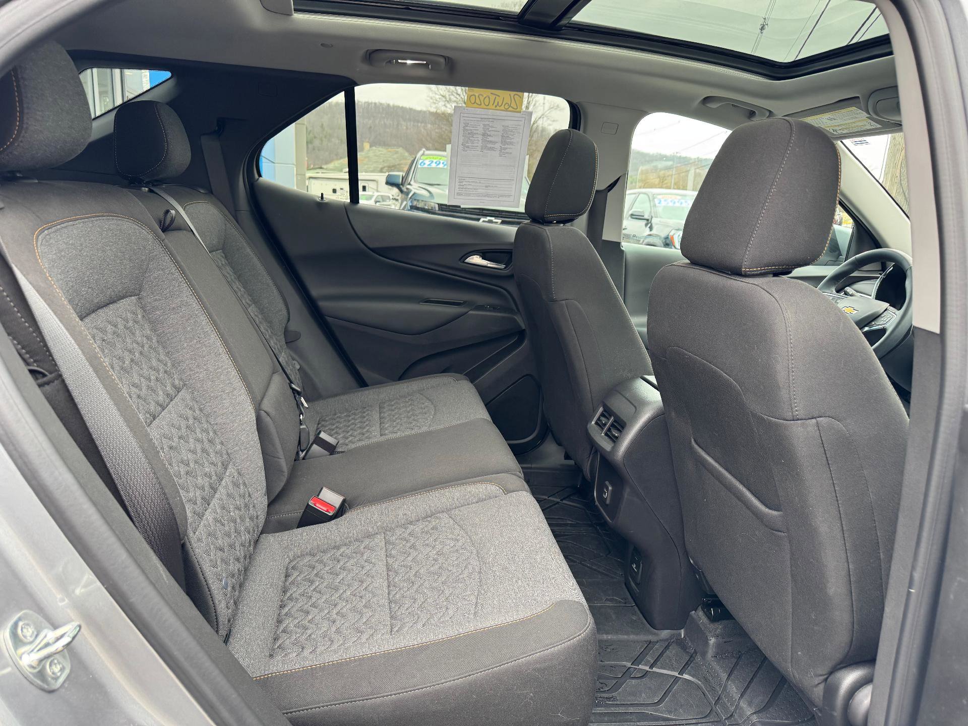 Used 2024 Chevrolet Equinox LT AWD/4WD image 46