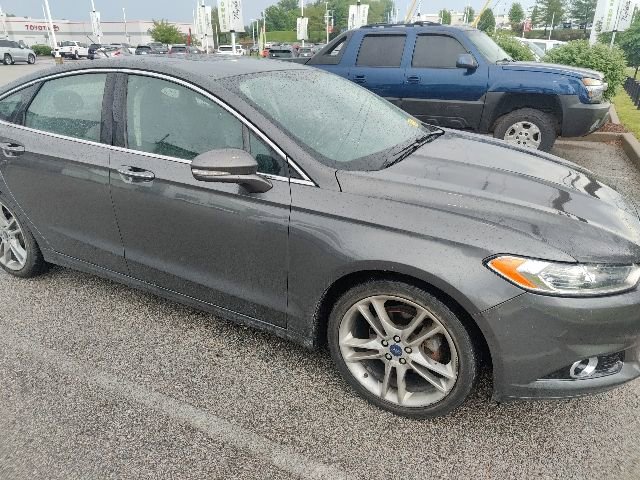 Used 2016 Ford Fusion Titanium AWD/4WD image 16
