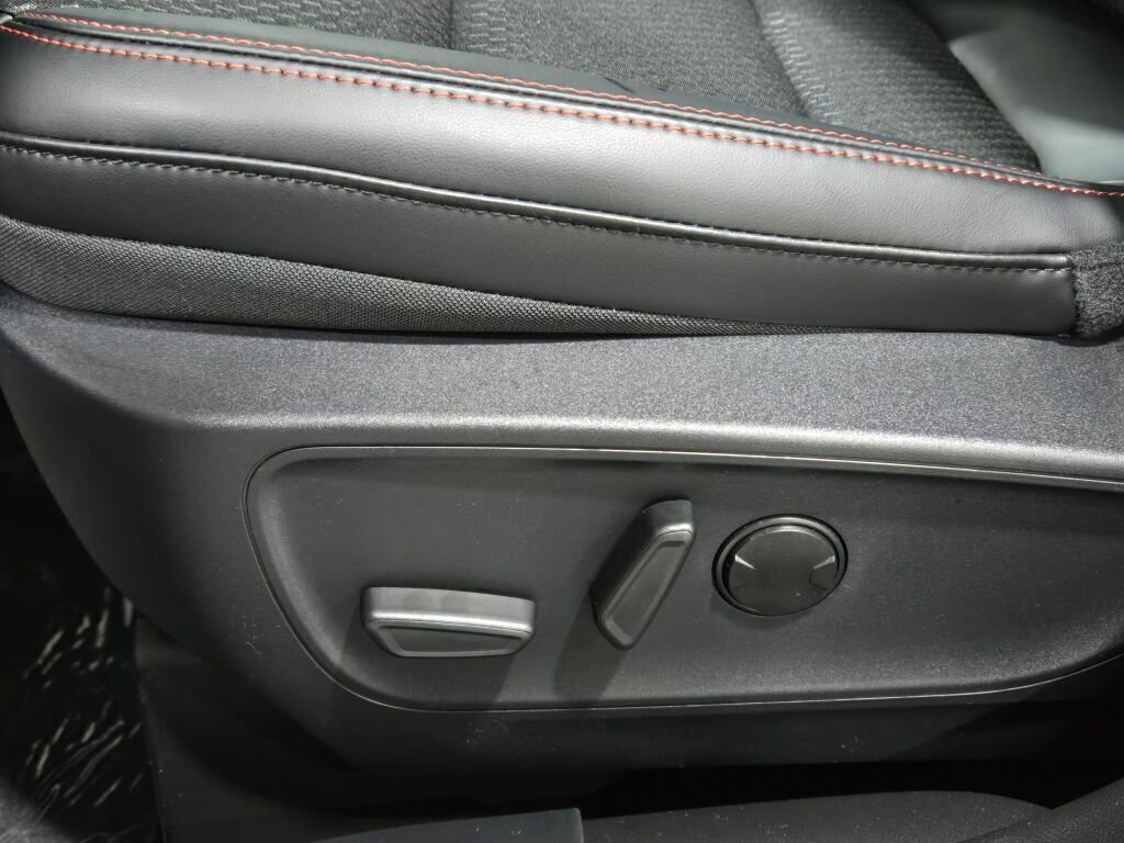 New 2025 Ford Escape ST-Line w/ Tech Pack #1 image 21