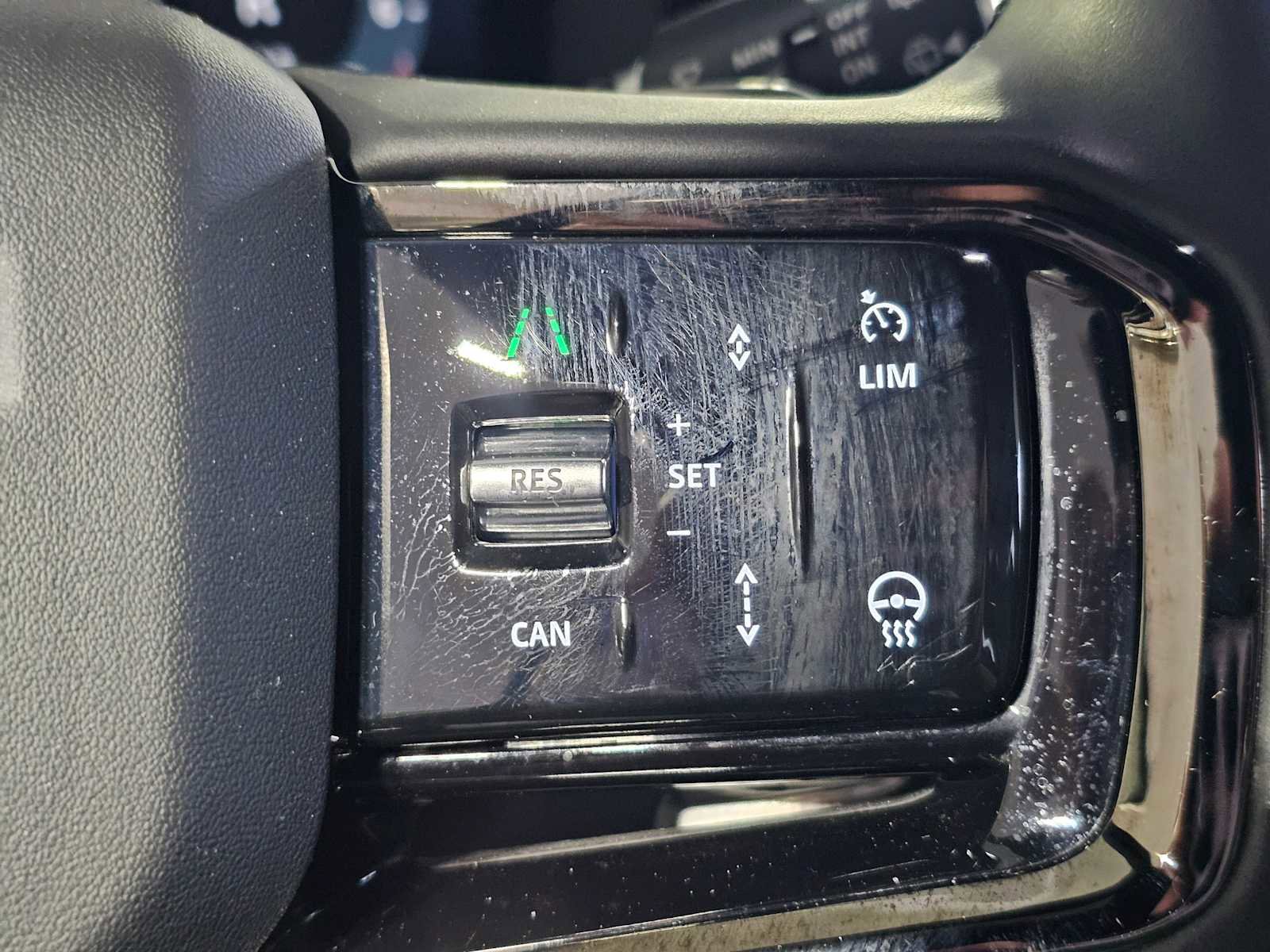 Used 2024 Land Rover Range Rover Evoque S image 28