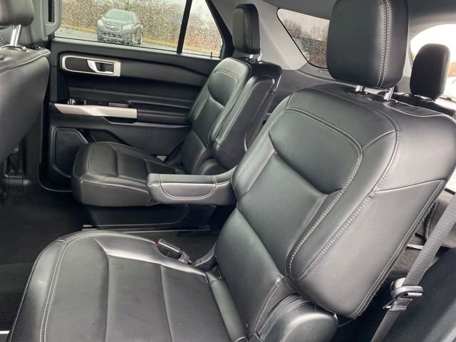 Used 2023 Ford Explorer XLT image 19