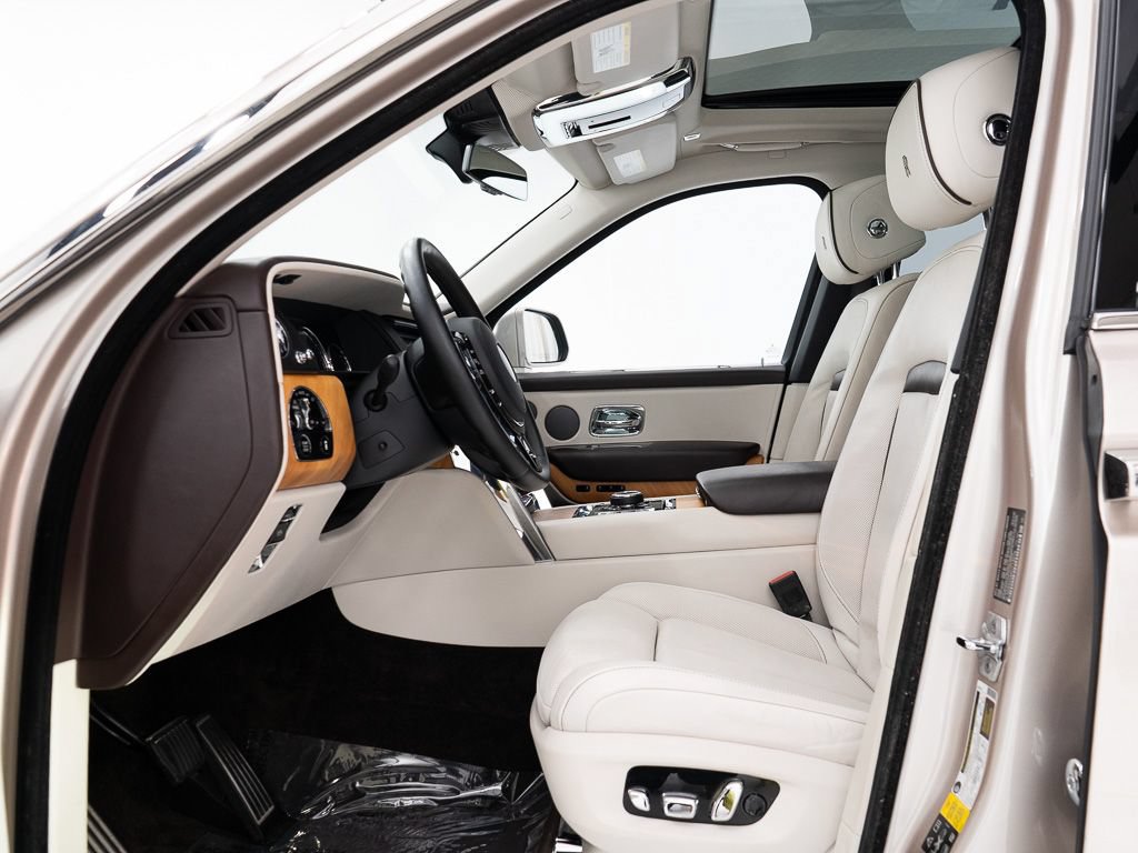 Certified 2019 Rolls-Royce Cullinan AWD/4WD image 15