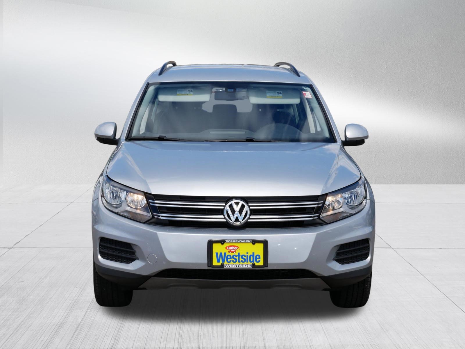 Used 2017 Volkswagen Tiguan S AWD/4WD image 2
