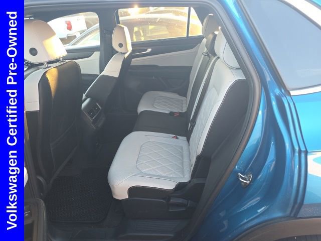 Used 2024 Volkswagen Atlas Cross Sport SEL Premium R-Line image 6