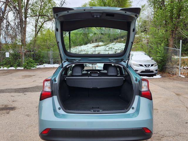 Used 2020 Toyota Prius XLE w/ Advanced Technology Package AWD/4WD image 27