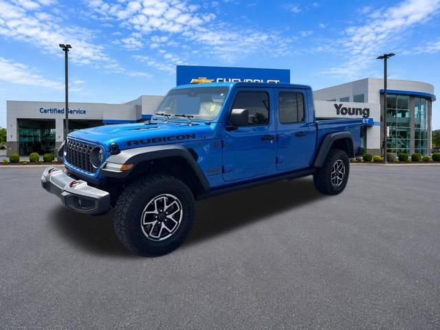 Used 2025 Jeep Gladiator Rubicon w/ Convenience Group AWD/4WD image 3