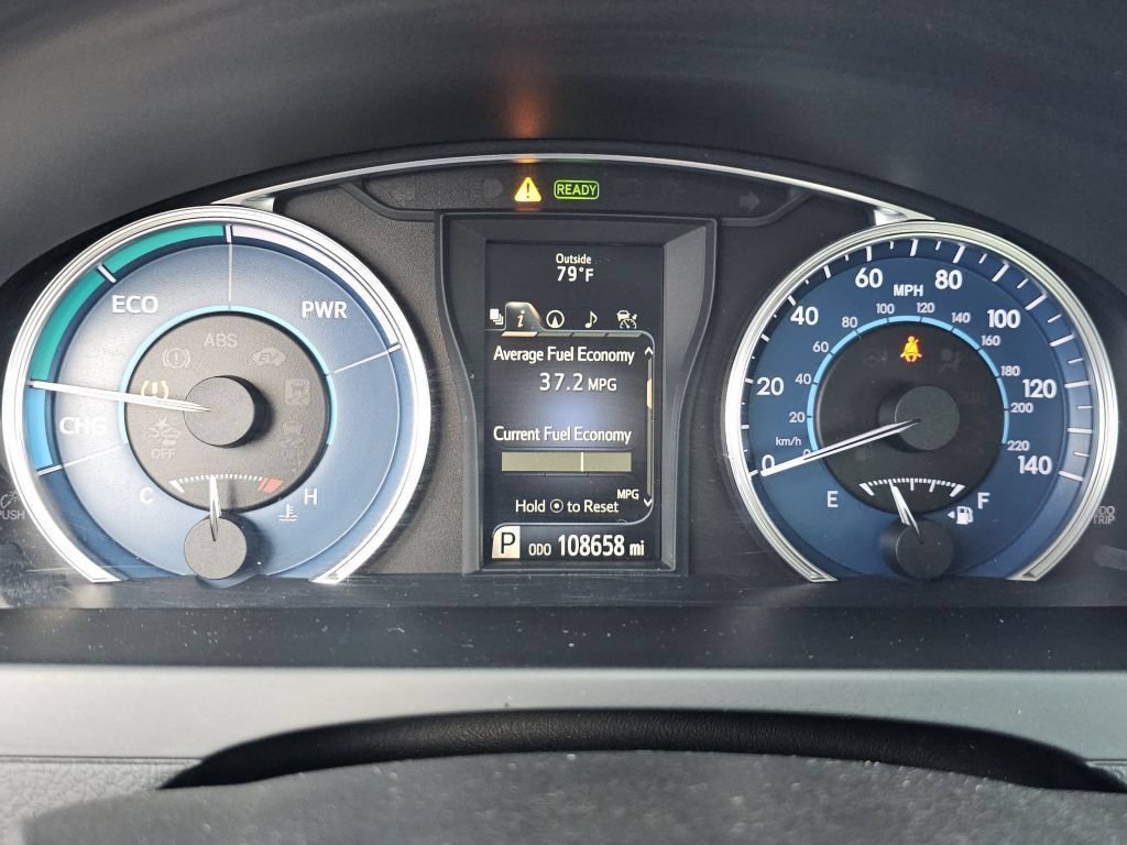 Used 2017 Toyota Camry XLE w/ Moonroof Package FWD image 31