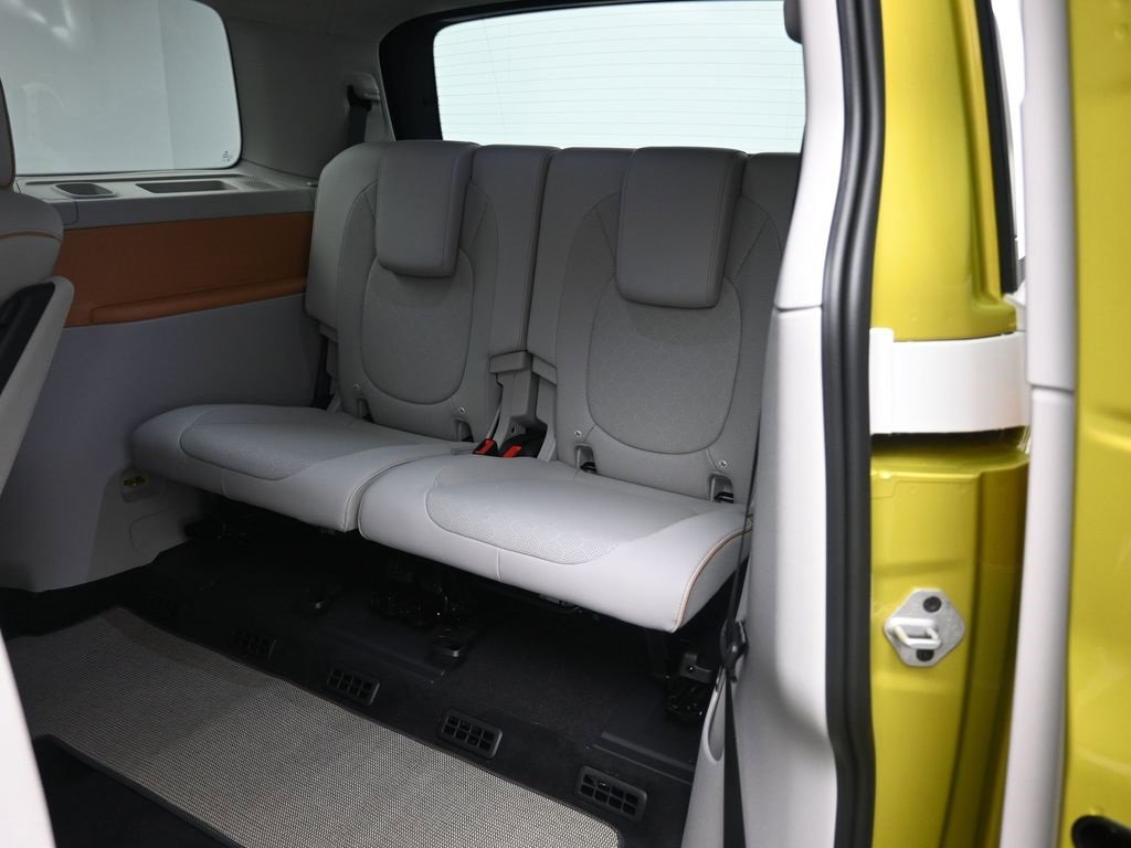 New 2025 Volkswagen ID. Buzz 1st Edition image 26