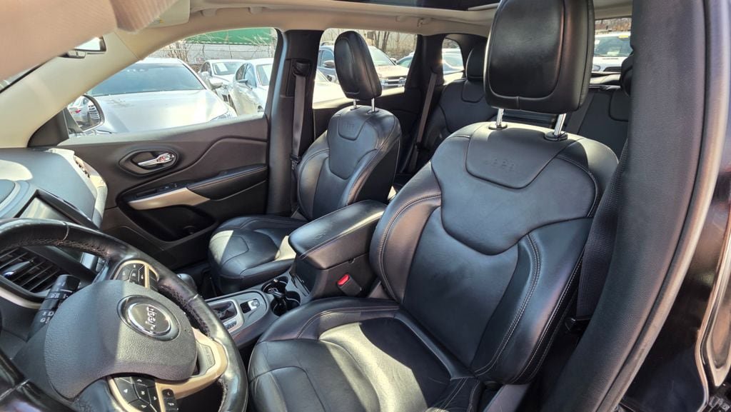 Used 2018 Jeep Cherokee Limited image 13