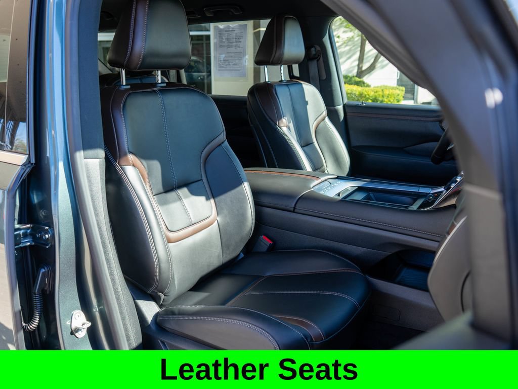 Used 2026 Nissan Armada SL w/ Captain's Chari Seat Package AWD/4WD image 10