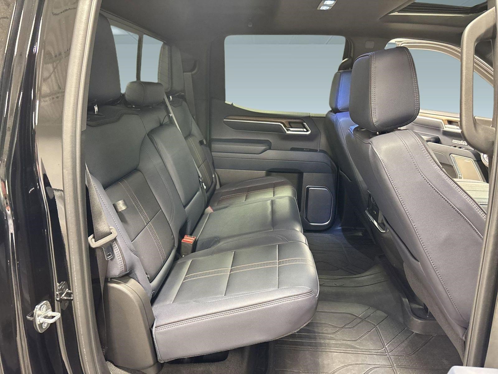 Certified 2023 Chevrolet Silverado 1500 High Country image 30