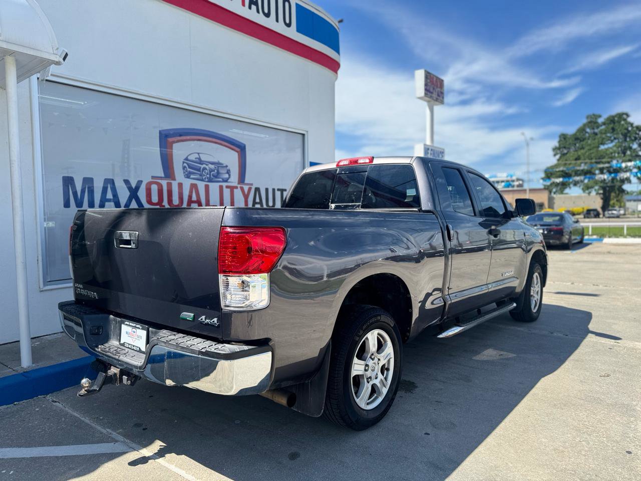 Used 2012 Toyota Tundra 4x4 Double Cab w/ Tow Pkg image 28