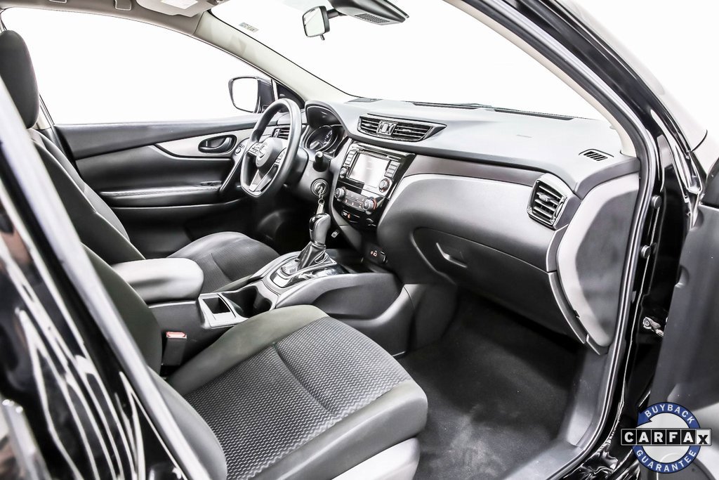 Used 2021 Nissan Rogue Sport S image 35