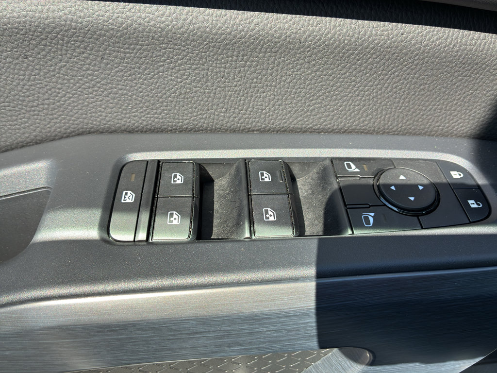 Used 2025 Nissan Pathfinder Rock Creek AWD/4WD image 21