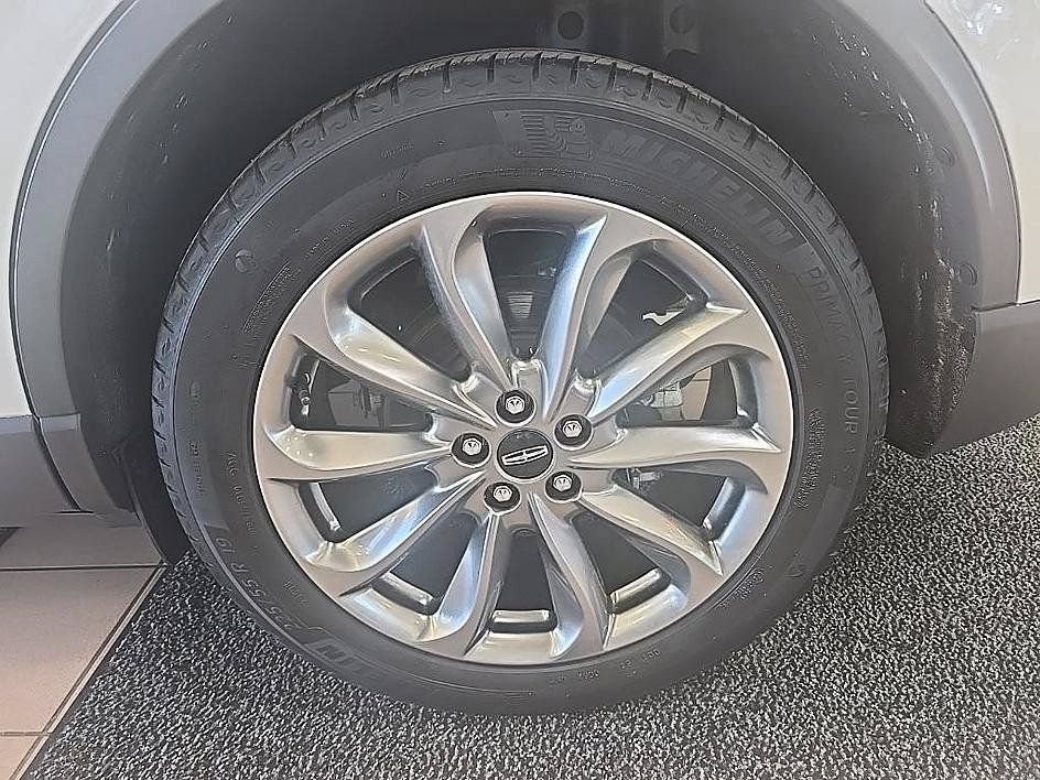 Used 2022 Lincoln Corsair AWD w/ Premium Package image 46