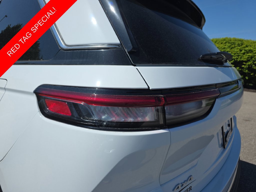 New 2026 Jeep Grand Cherokee Laredo X AWD/4WD image 34