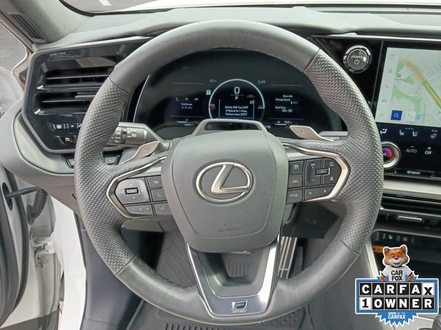 Used 2025 Lexus TX 500h AWD w/ Technology Package image 21