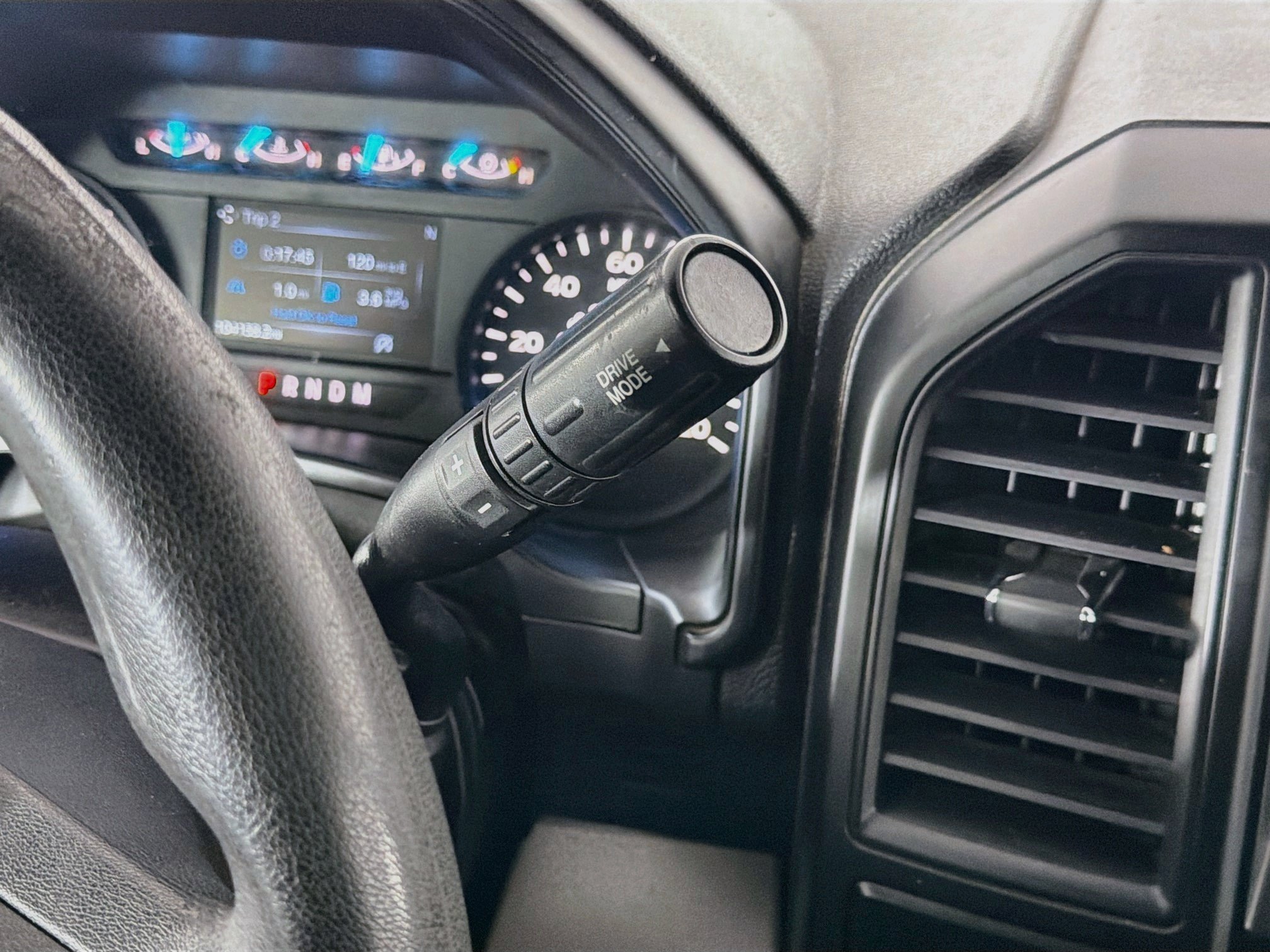 Used 2018 Ford F150 XL w/ Equipment Group 101A Mid AWD/4WD image 23