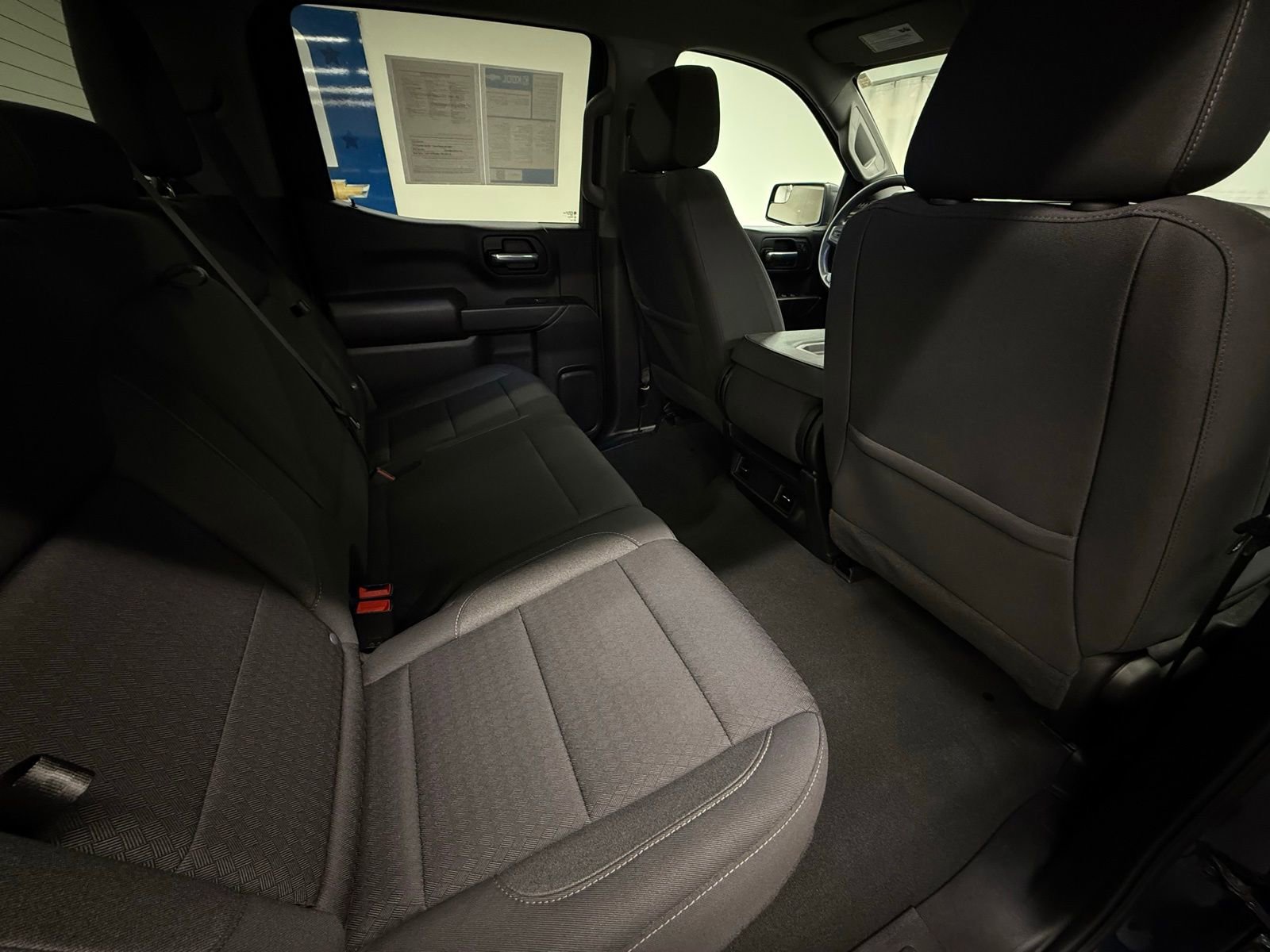 Used 2023 Chevrolet Silverado 1500 Custom Trail Boss w/ LPO, Dark Essentials Package image 6