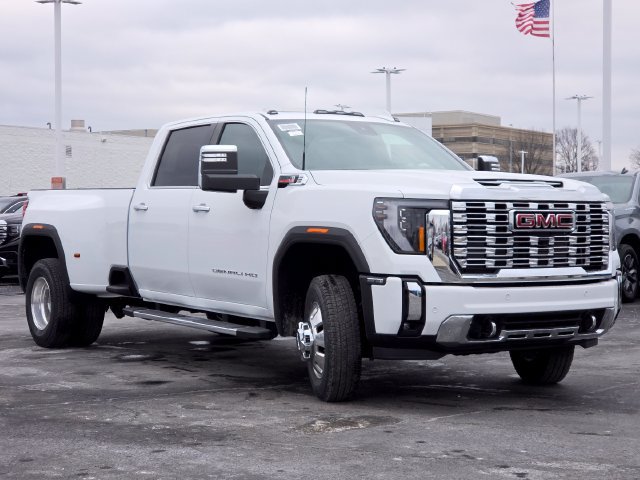 New 2026 GMC Sierra 3500 Denali w/ Denali Reserve Package AWD/4WD image 23