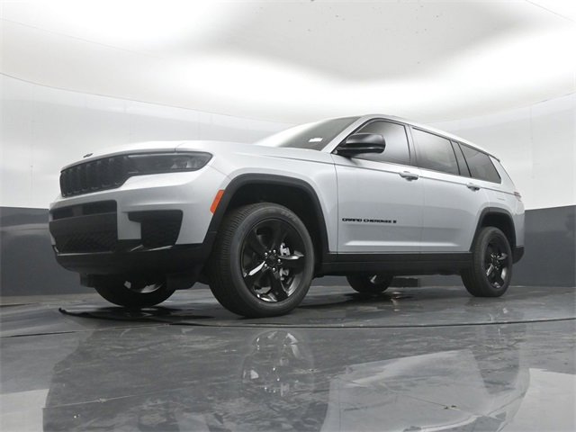 New 2025 Jeep Grand Cherokee L Altitude image 39