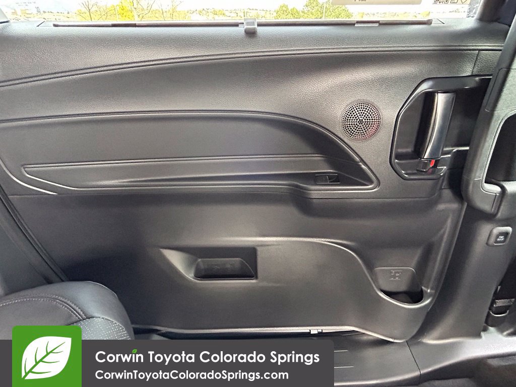 New 2026 Toyota Sienna Platinum AWD/4WD image 19