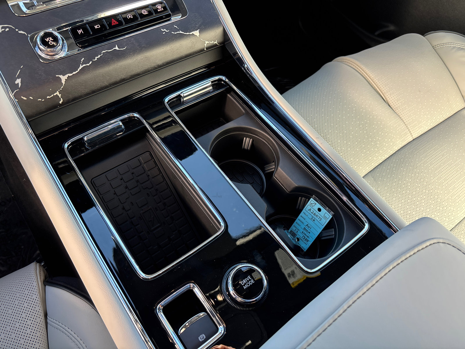 New 2026 Lincoln Aviator Black Label w/ Dynamic Handling Package image 25