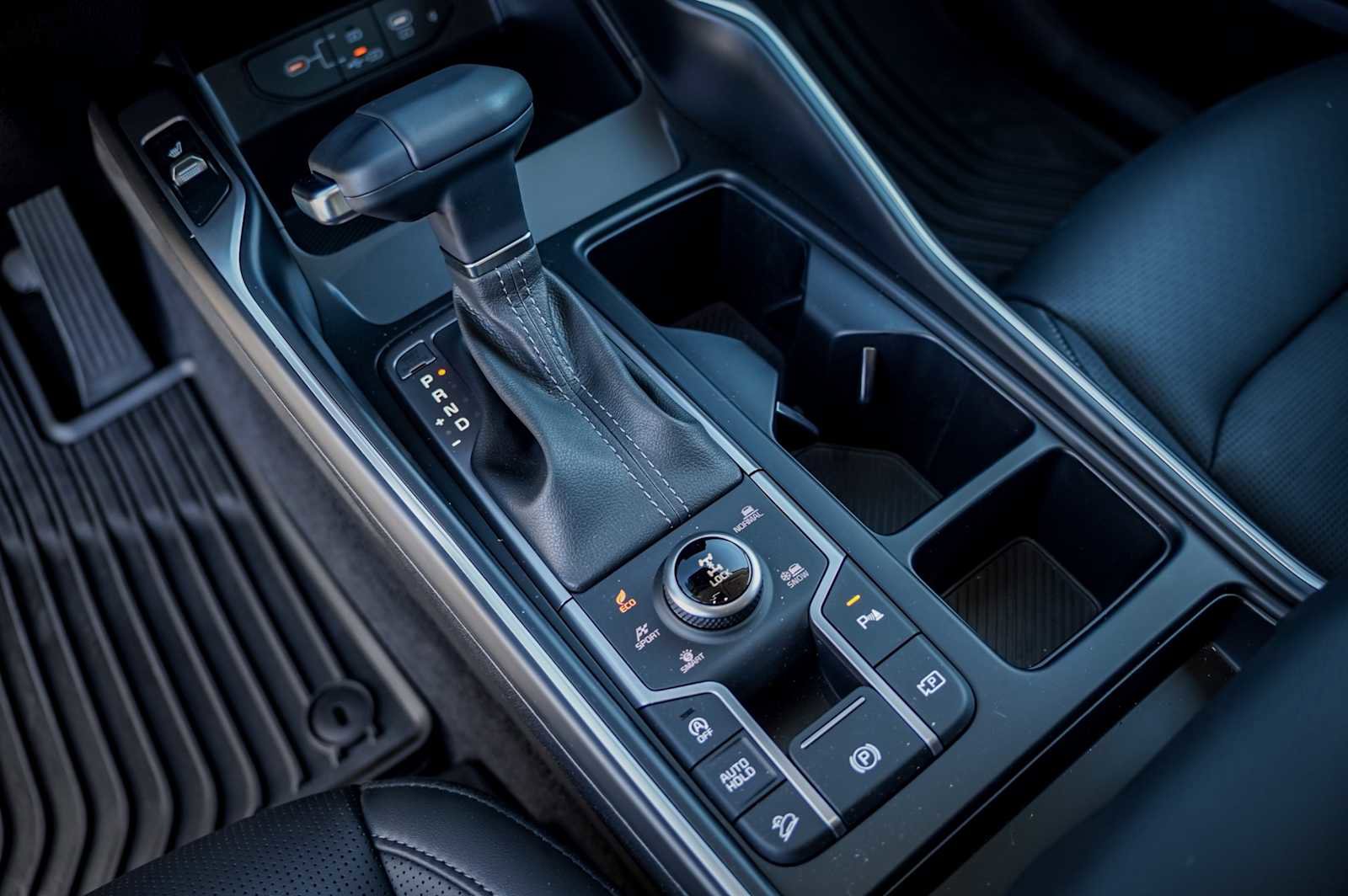 Certified 2025 Kia Sorento EX w/ Panoramic Sunroof Package image 17