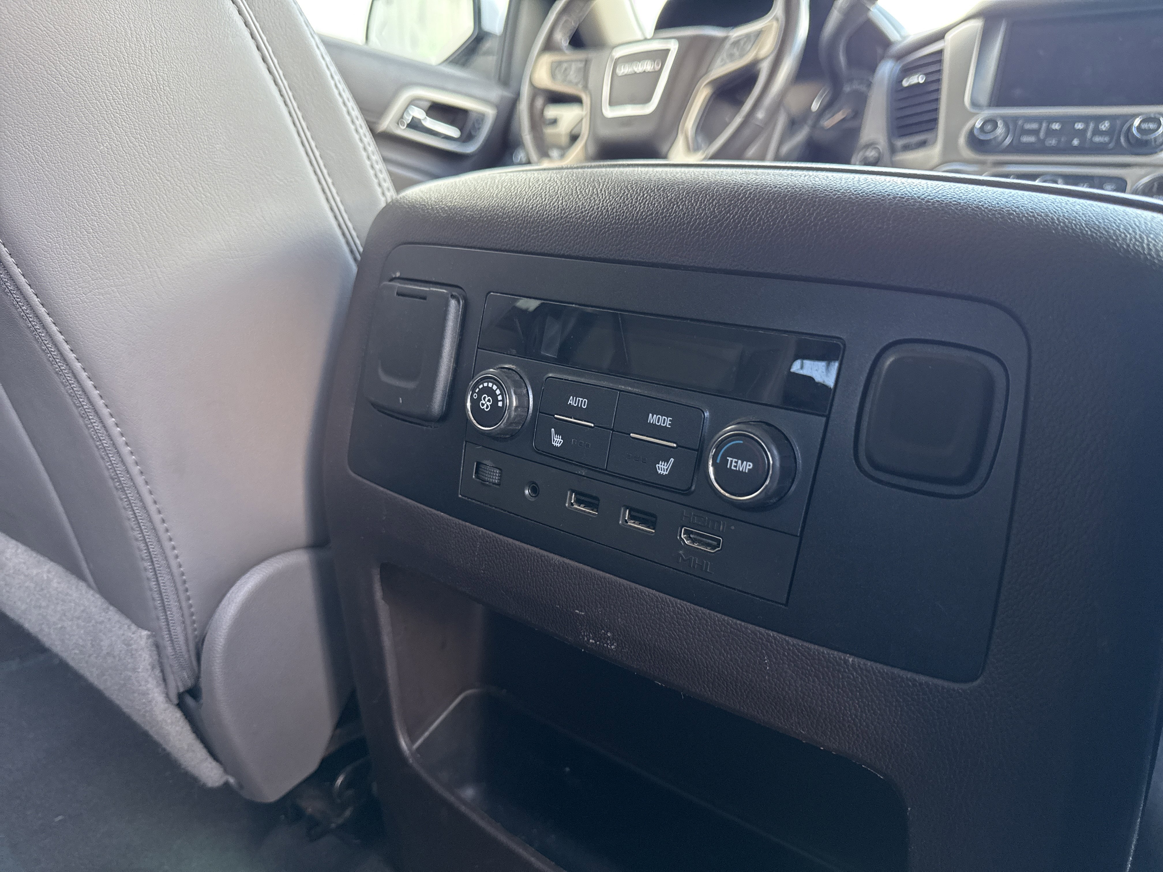 Used 2019 GMC Yukon Denali w/ Open Road Package image 48