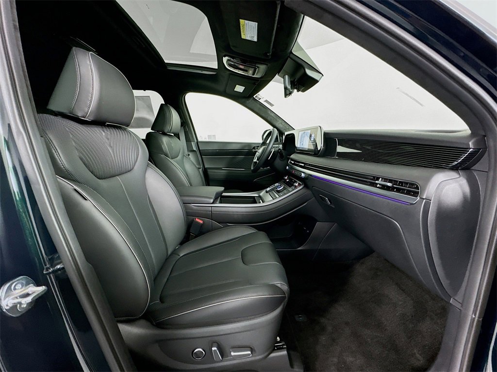 Used 2024 Hyundai Palisade Calligraphy image 31