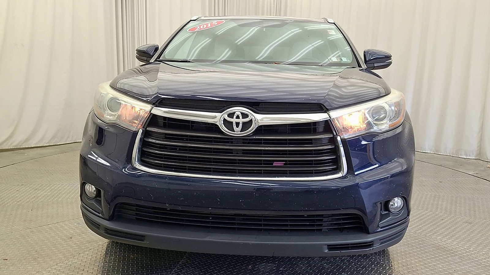 Used 2015 Toyota Highlander XLE AWD/4WD image 9