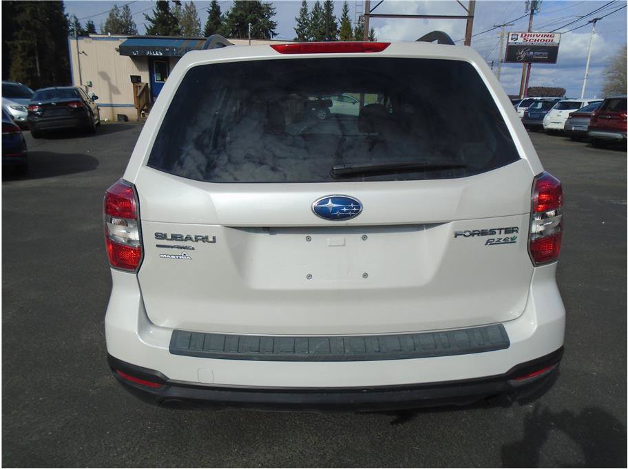 Used 2015 Subaru Forester 2.5i Premium w/ All-Weather Package image 7