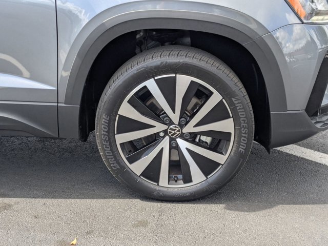 Used 2023 Volkswagen Taos SE FWD image 21