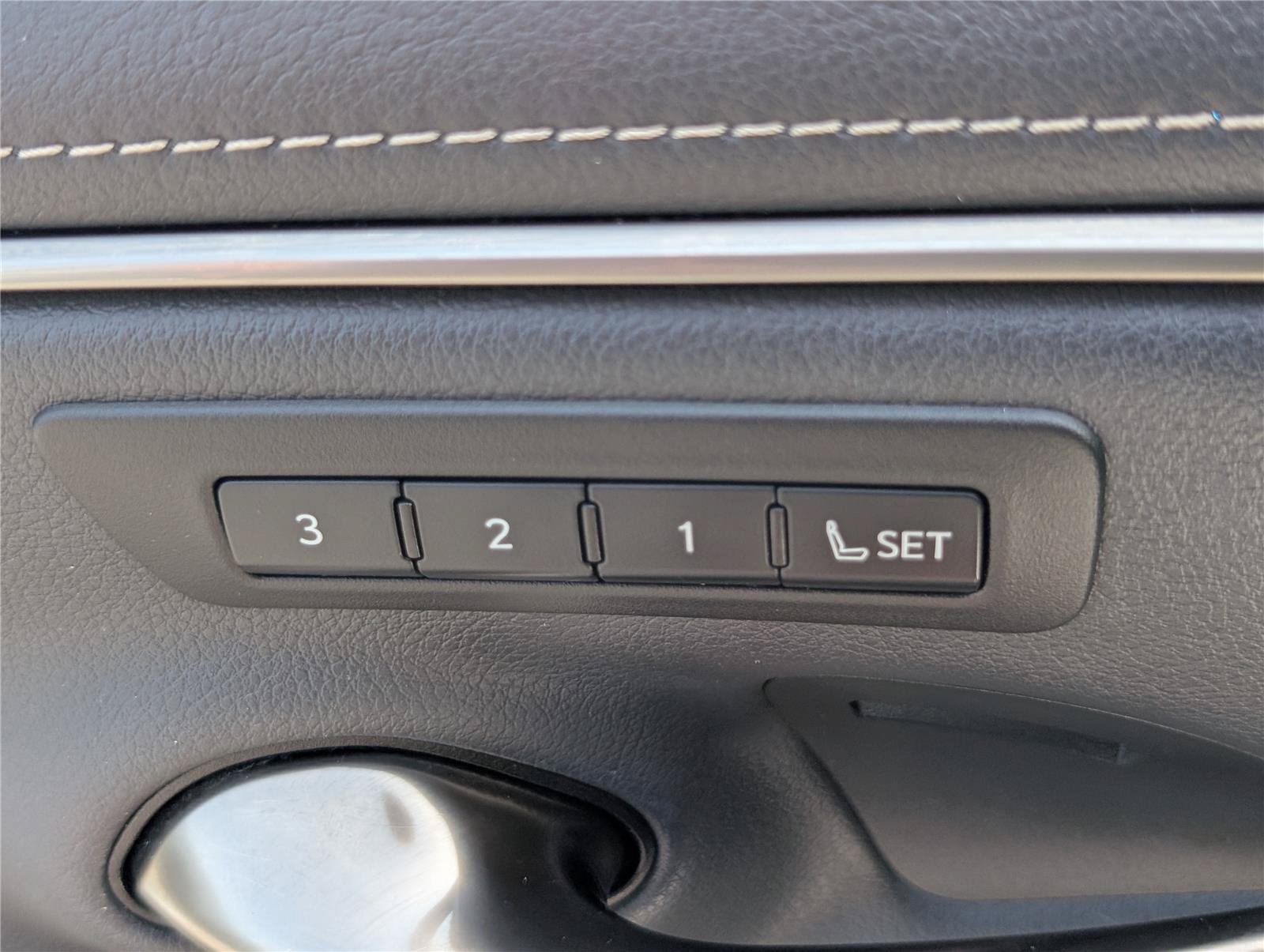 Certified 2020 Lexus ES 350 w/ Accessory Package 2 FWD image 20