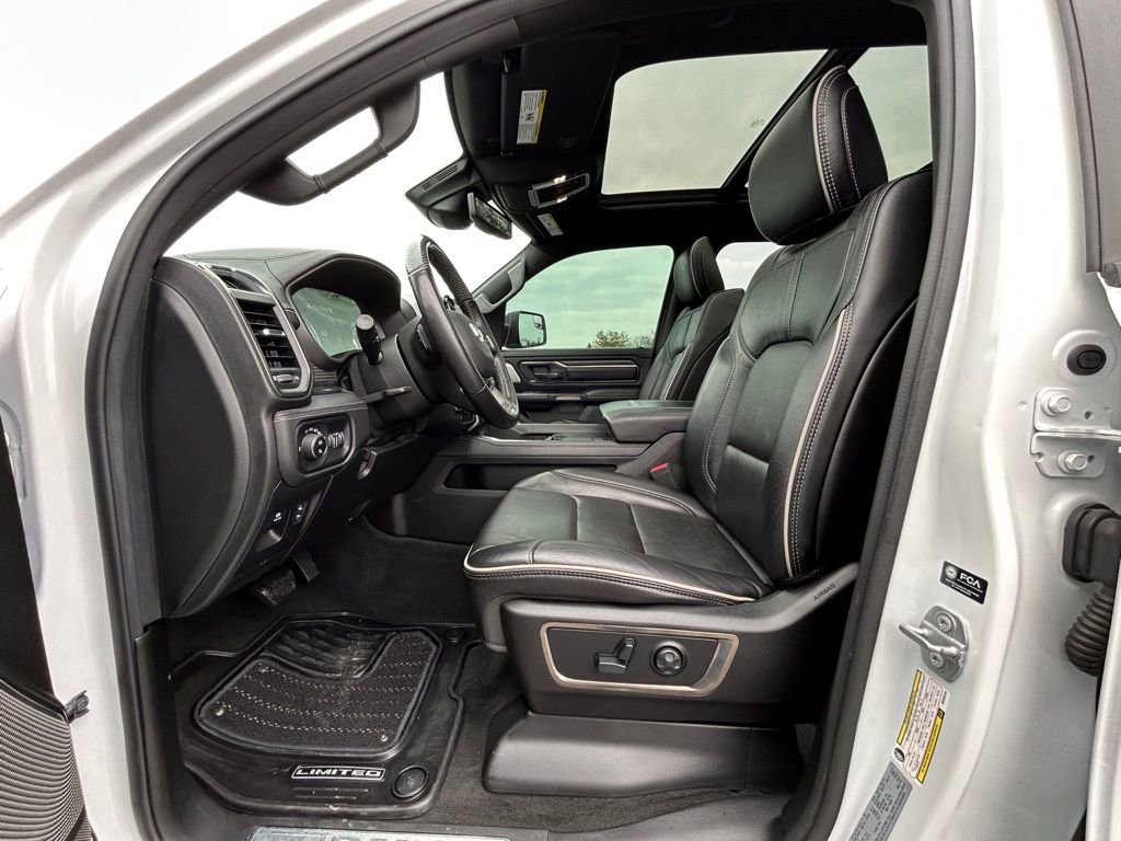 Used 2021 RAM 1500 Limited w/ Night Edition image 3