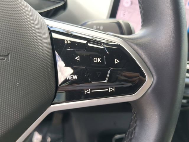Certified 2025 Volkswagen ID.4 Pro RWD image 28