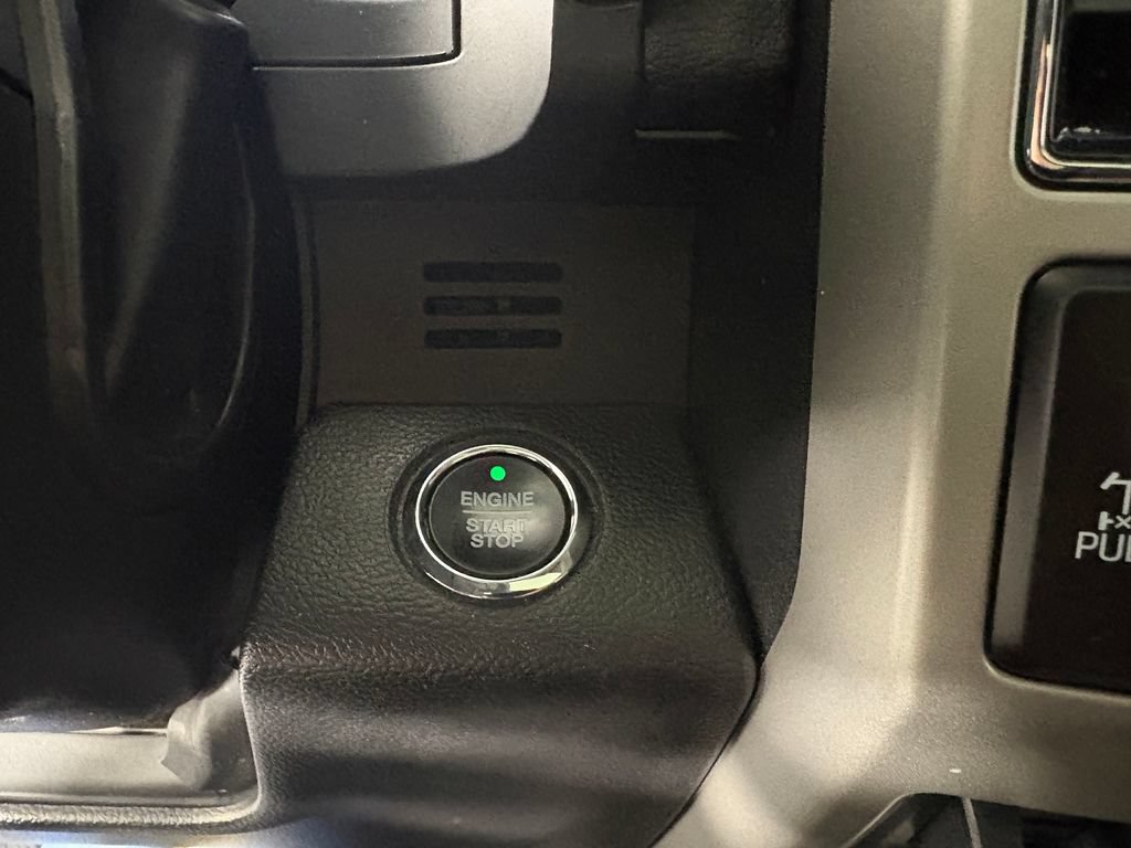 Used 2019 Ford F250 Lariat w/ Lariat Ultimate Package AWD/4WD image 20