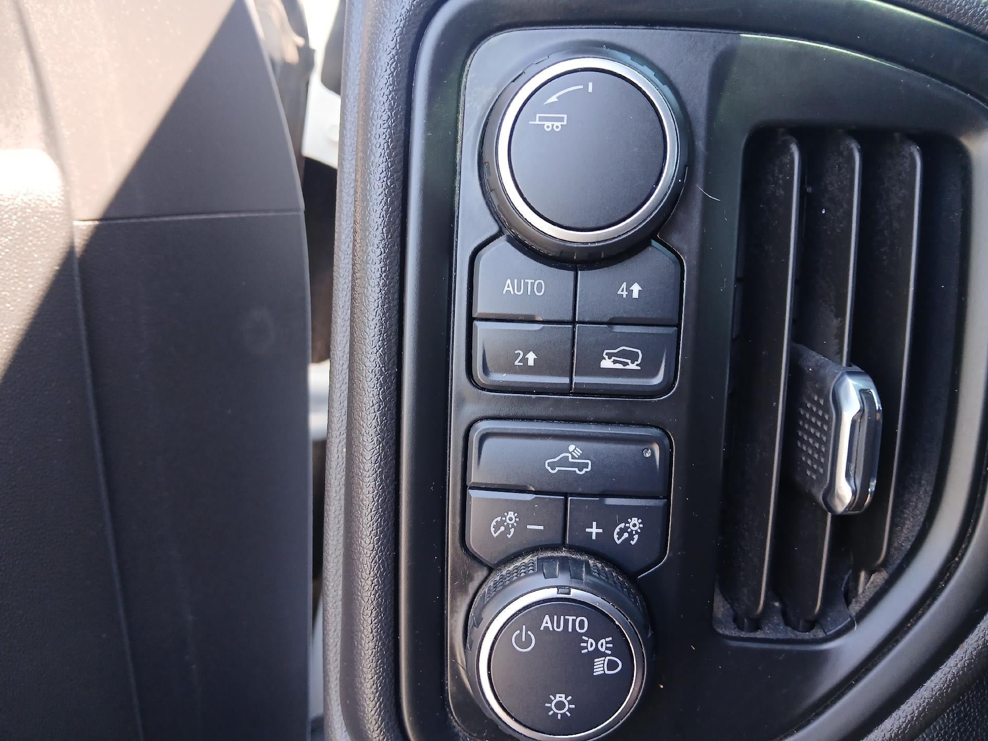 Used 2023 Chevrolet Silverado 1500 W/T w/ Trailering Package AWD/4WD image 22