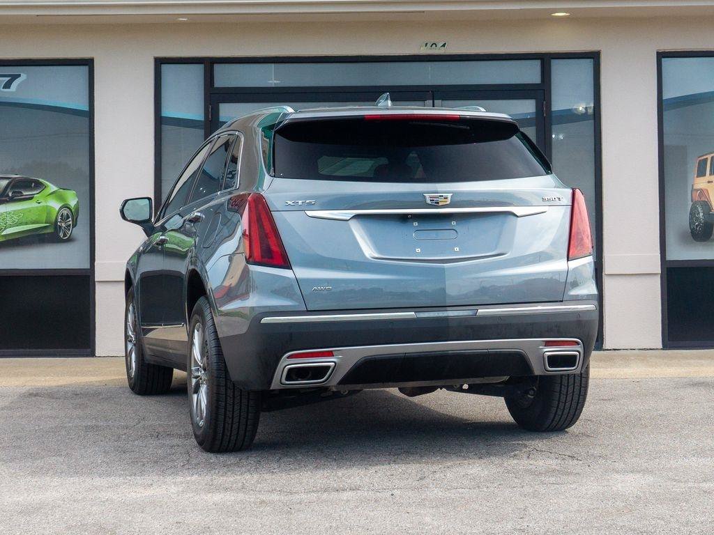 Used 2021 Cadillac XT5 Premium Luxury w/ LPO, Floor Liner Package AWD/4WD image 4