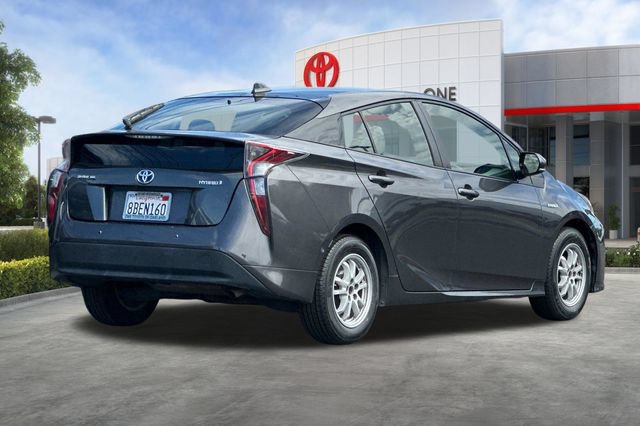 Certified 2017 Toyota Prius Two w/ Prius Two Safety Plus Package FWD image 4